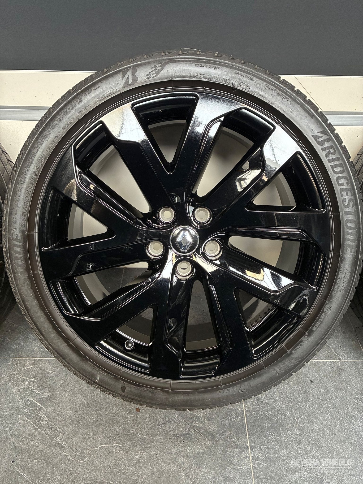 19” originele Renault Talisman velgen + banden 5x114.3 TPMS, Autos : Pièces & Accessoires, Pneus et Jantes, 245 mm, Véhicule de tourisme