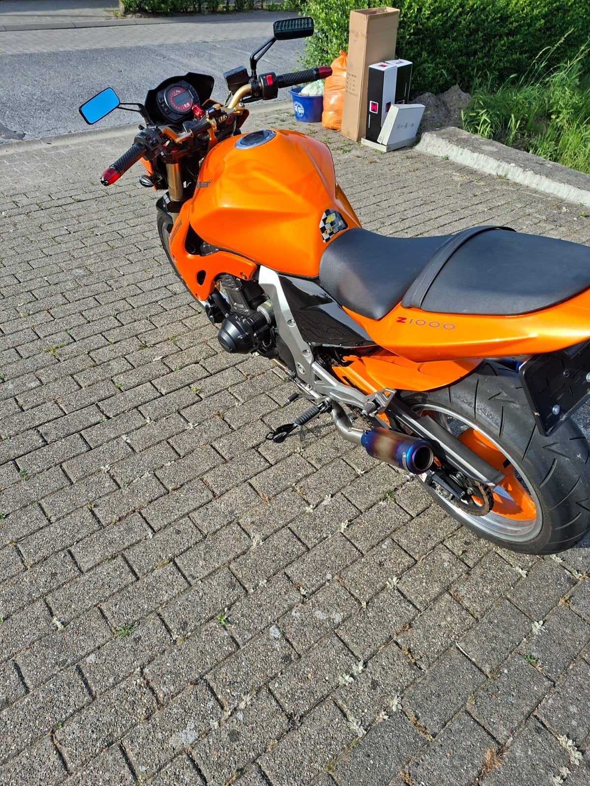 Kawasaki z1000 2004, Particulier
