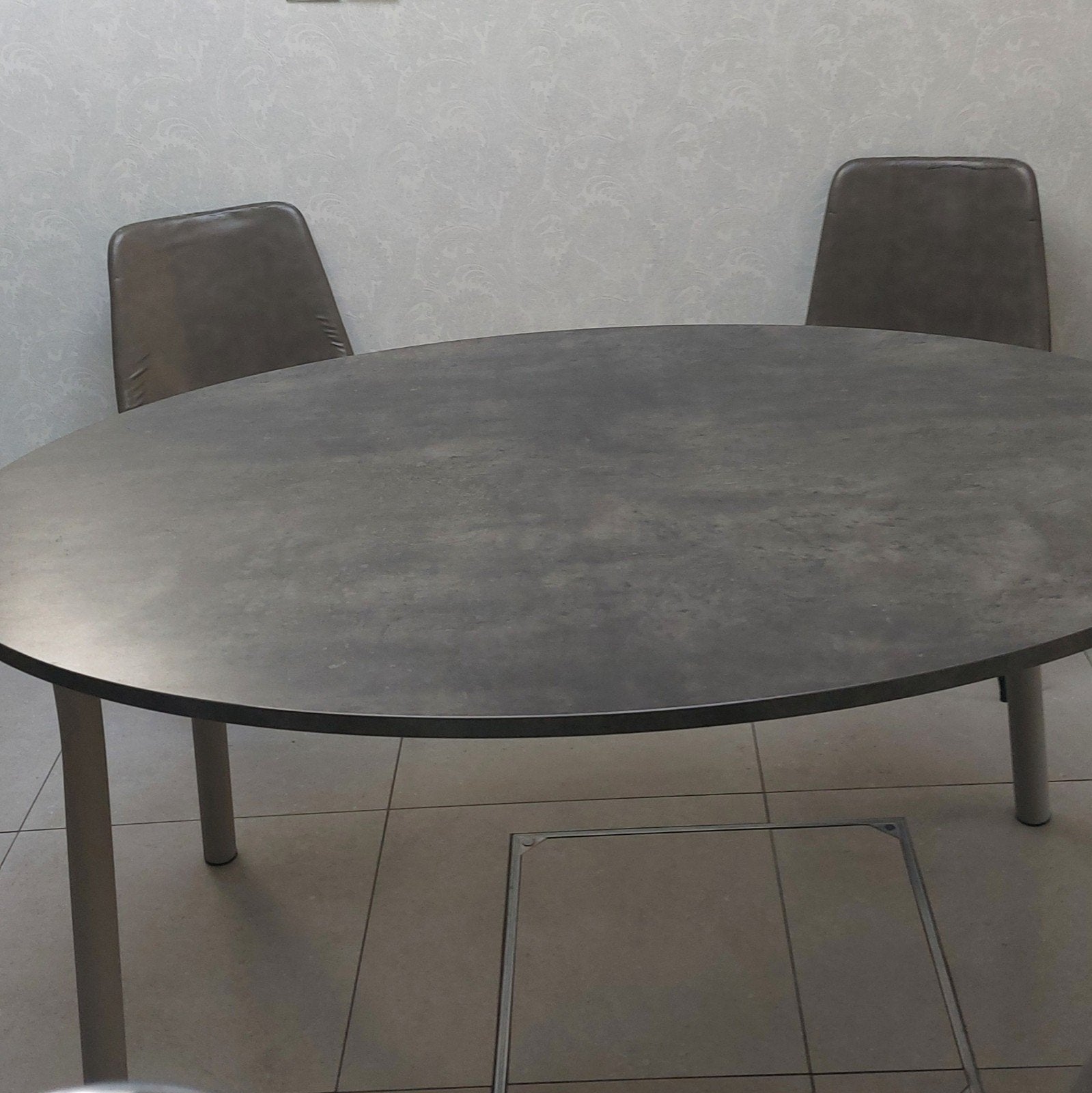 table de cuisine, 150 à 200 cm, Cinq personnes ou plus, Enlèvement, Utilisé