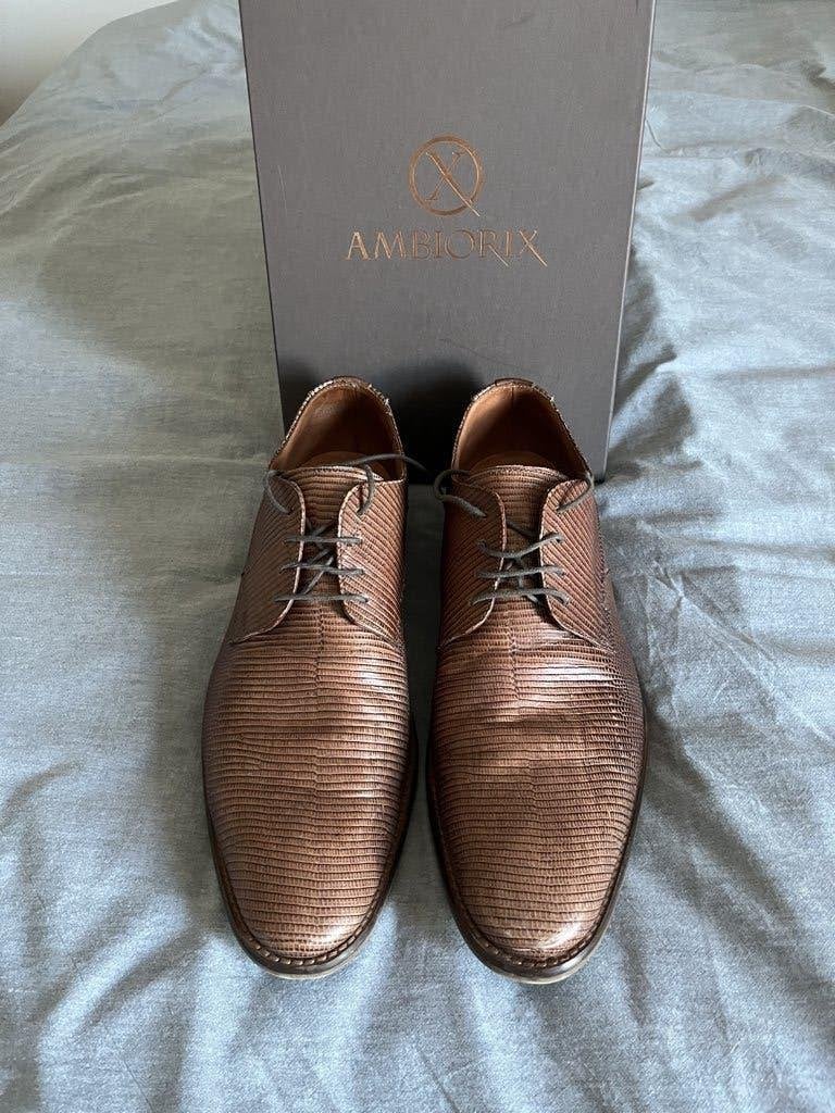 schoenen, Ophalen, Ambiorix, Bruin, Zo goed als nieuw