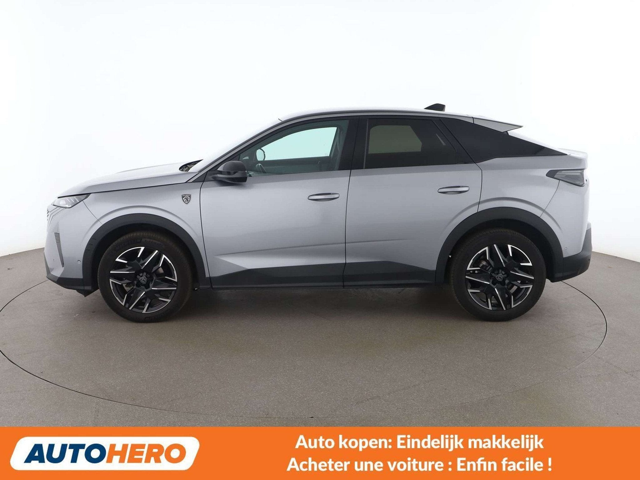 Peugeot 3008 1.2 Mild-Hybrid 136 GT (bj 2025, automaat), Gebruikt, Zwart, 1199 cc, 124 g/km