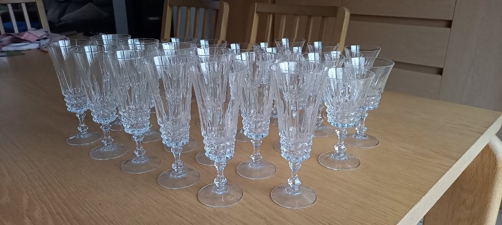 29 verres Cristal, Tuileries/Villandry, Collections, Enlèvement, Comme neuf, Autres types