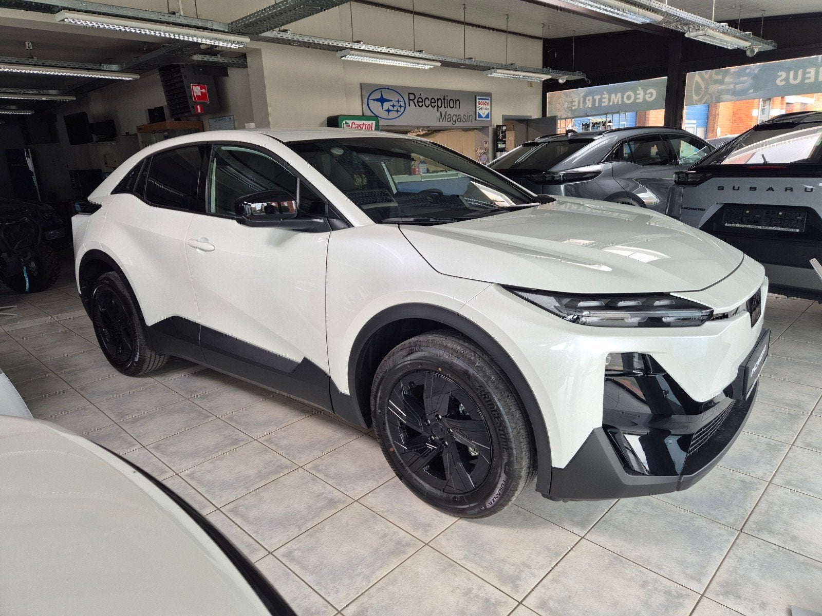 Subaru uncharted exite electrique 167cv voiture neuve, Autos, Subaru, Autres modèles, Achat, 750 kg, 5 portes