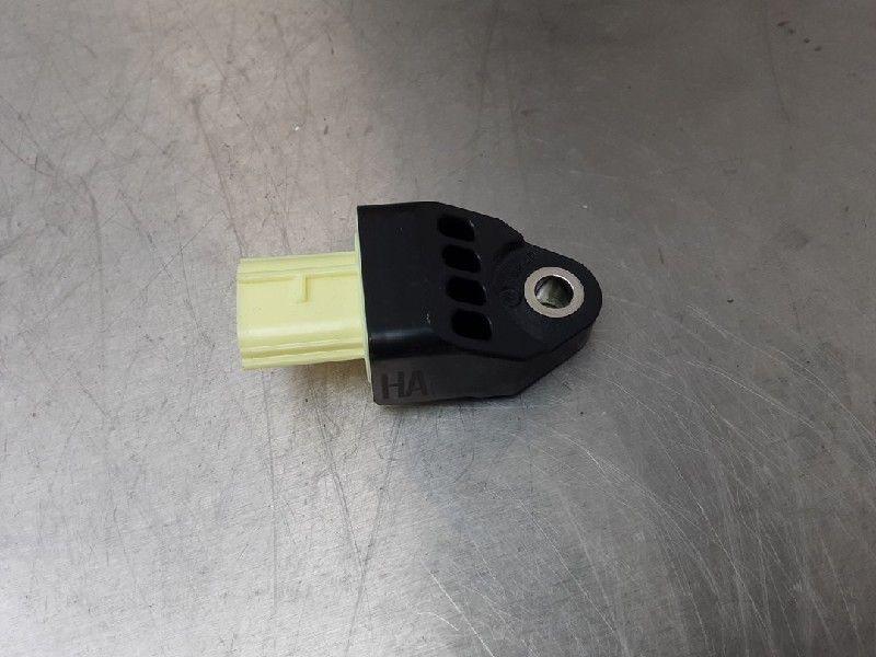 CAPTEUR AIRBAG Toyota Auris (E18) (|8983102160|), Utilisé, Toyota