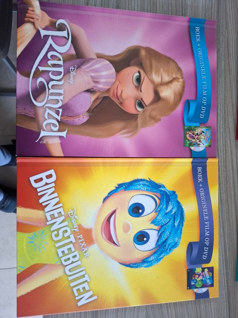 Disneyfilm met dvd en boek, Verzamelen, Ophalen of Verzenden