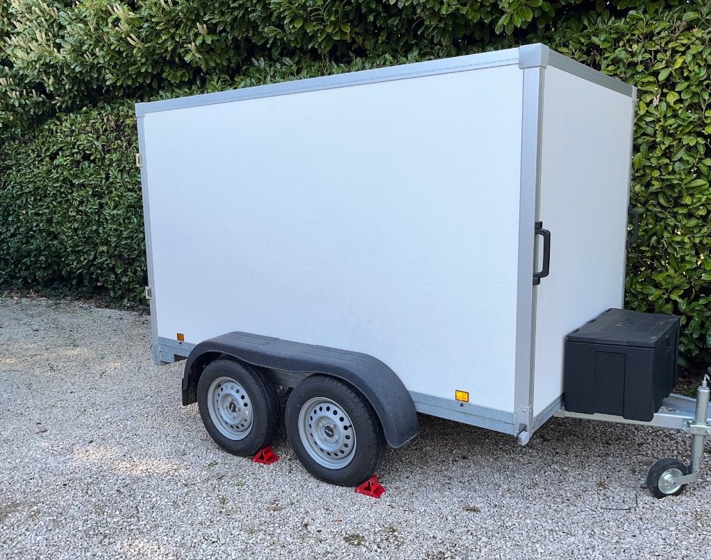 NIEUW KOOPJE: gesloten aanhangwagen, dubbelas met toebehoren, Auto diversen, Aanhangers en Bagagewagens, Ophalen, Nieuw