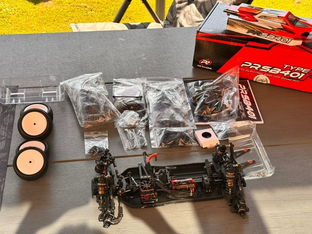 Pr Racing 401R Pr Racing 401R (neuve) Avec ses options, Hobby & Loisirs créatifs, Modélisme | Radiocommandé & Téléguidé | Voitures