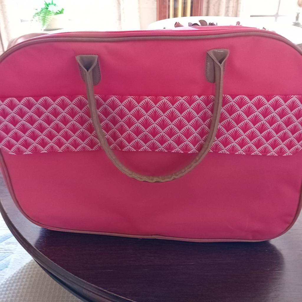 Nouveau sac de voyage avec sac en plastique, Enlèvement