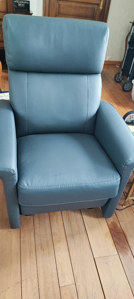 Fauteuil inclinable électrique en cuir artificiel, Maison & Meubles, Canapés | Salons, Comme neuf, Une personne, Autres matériaux