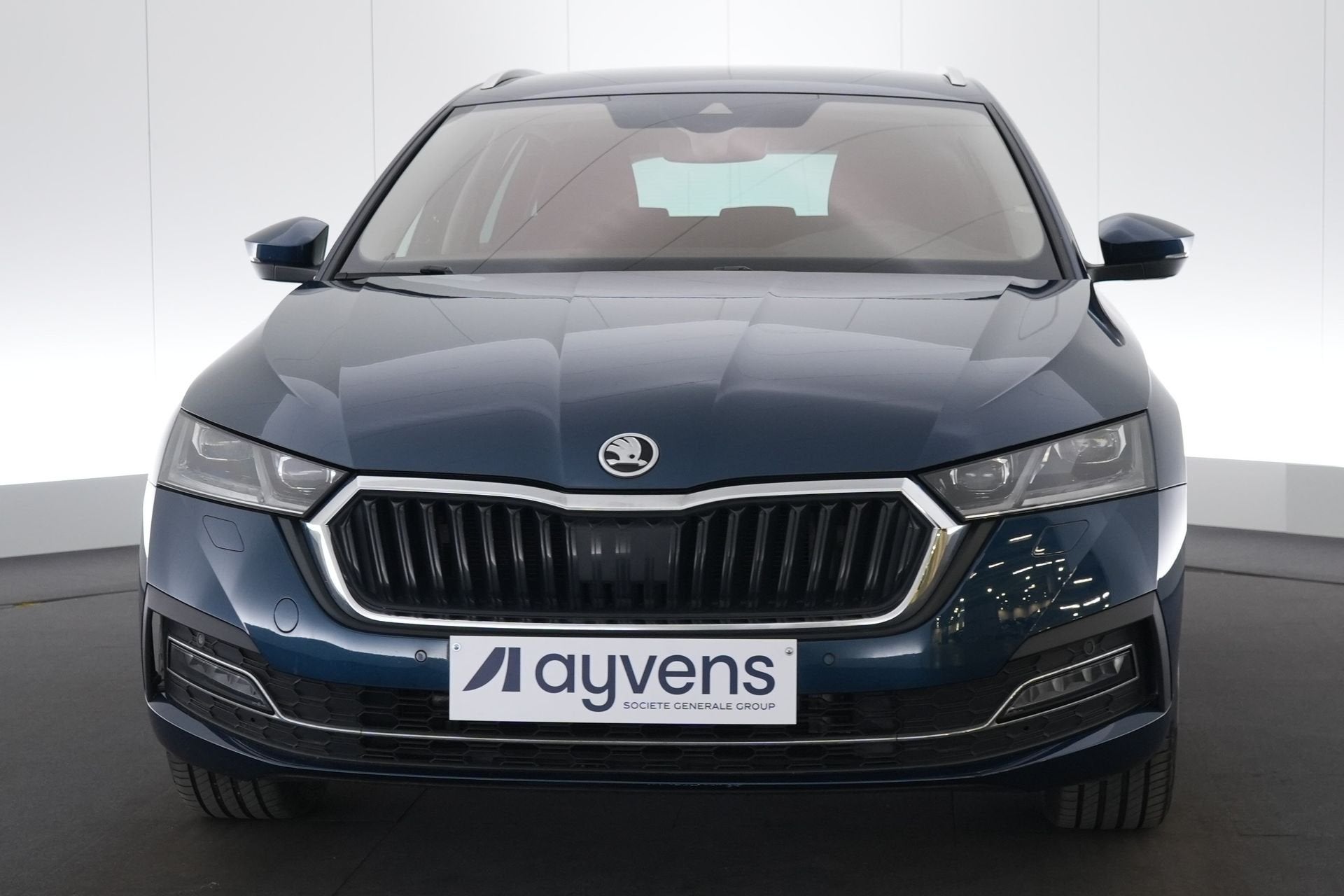 (2BMV832) SKODA OCTAVIA COMBI, Autos, Skoda, Achat, Entreprise, Carnet d'entretien, 5 portes
