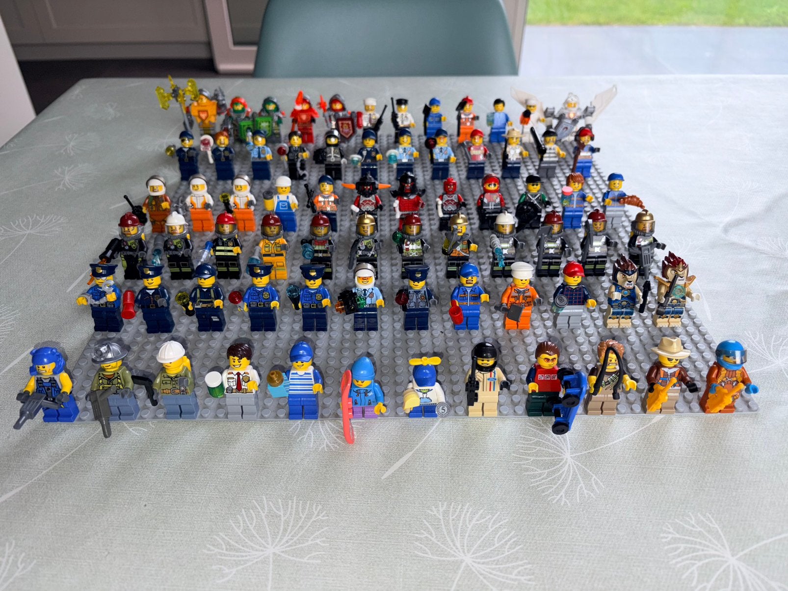 Lego figuren 1,5€ per stuk, City, Lego, Ophalen of Verzenden, Zo goed als nieuw