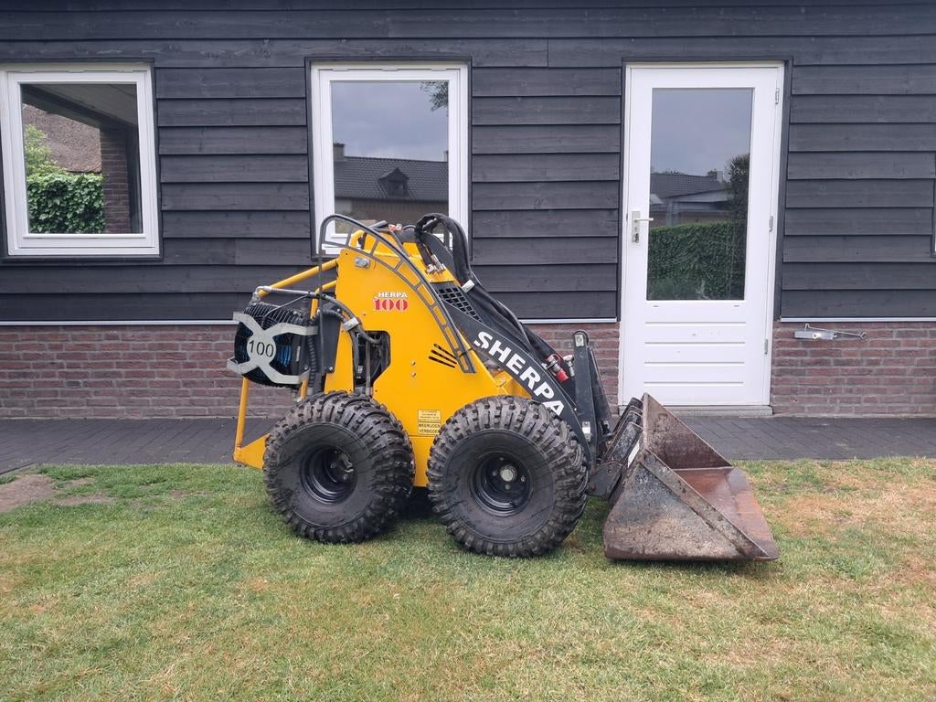 Sherpa 100 ( Bj 2022 ) Skidster / Giant / Mini shovel, Ophalen
