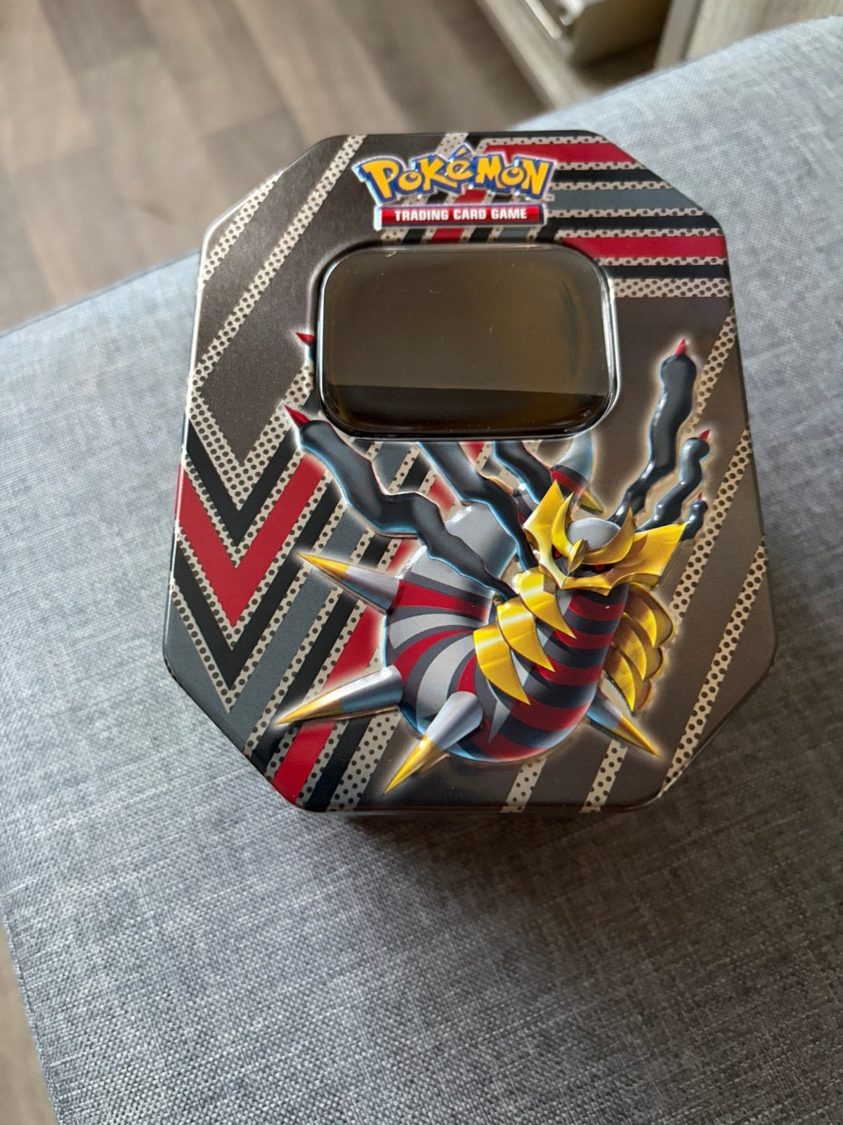 3 pokemon tin dozen, Ophalen of Verzenden, Zo goed als nieuw