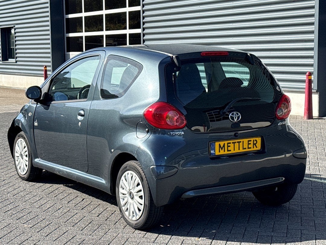 Toyota Aygo 1.0-12V | Schadevoertuig, Auto's, Voorwielaandrijving, 4 zetels, 109 g/km, Bedrijf