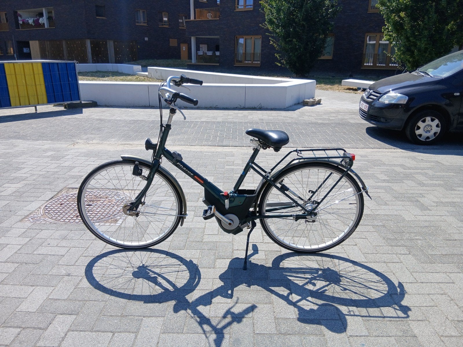 Elektrise fiets met baterijen en oplader, Ophalen