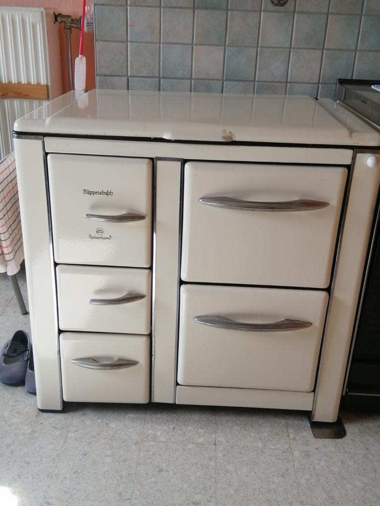 Cuisinière région Arlon, Beige, Moins de 100 cm, Enlèvement, Utilisé
