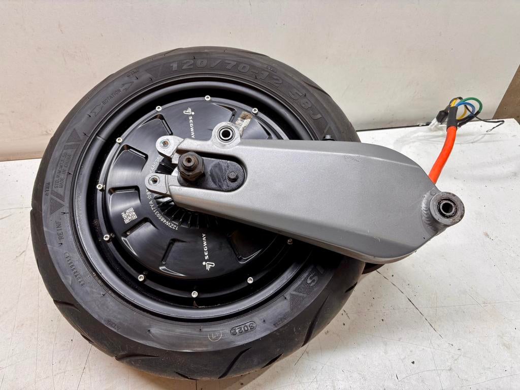 De nombreuses pièces Segway E125 2024 1000KM, Enlèvement ou Envoi, Comme neuf, Capot, Autres marques