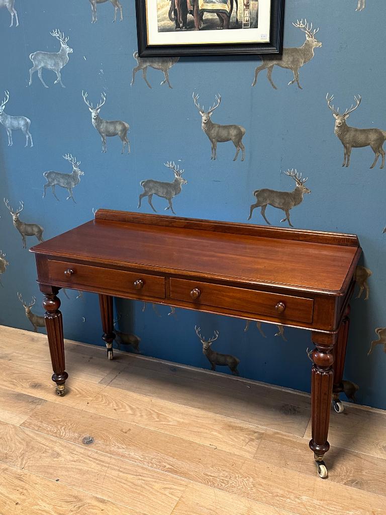 Antieke Engelse mahonie wandtafel, Antiek en Kunst, Verzenden