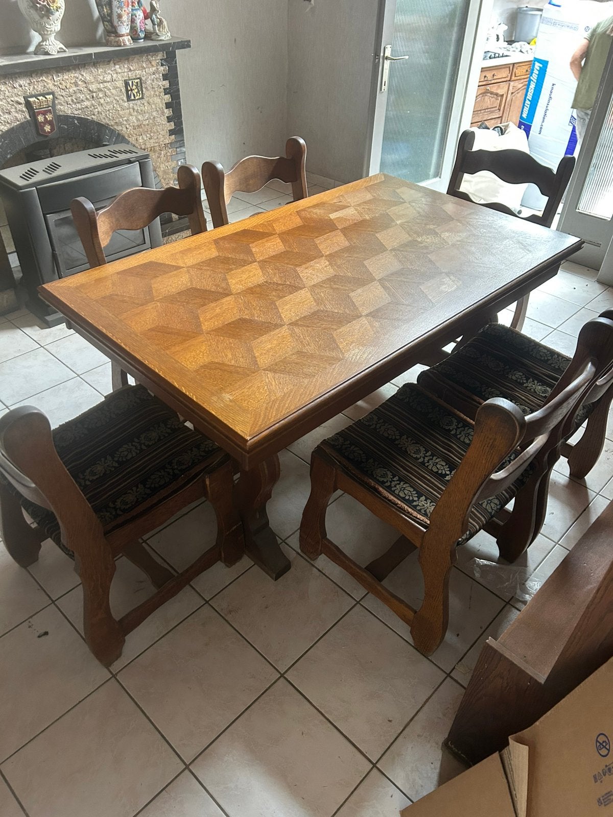 Gratis tafel met 6 stoelel en zetels, Enlèvement ou Envoi, Comme neuf