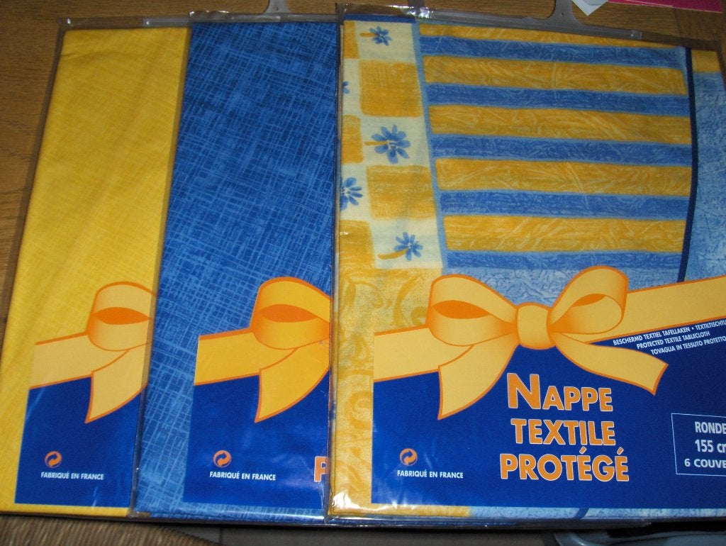 Nappe ronde en textile protégé de 1 m 55., Nappe, Enlèvement ou Envoi, Neuf, Bleu