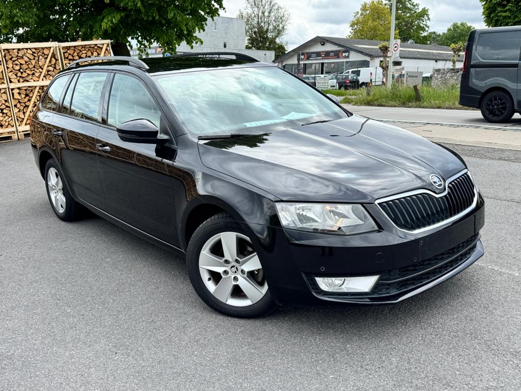 Skoda Octavia 1.6L Diesel 2015 Euro 6b, Achat, Euro 6, Entreprise, Capteur de lumière