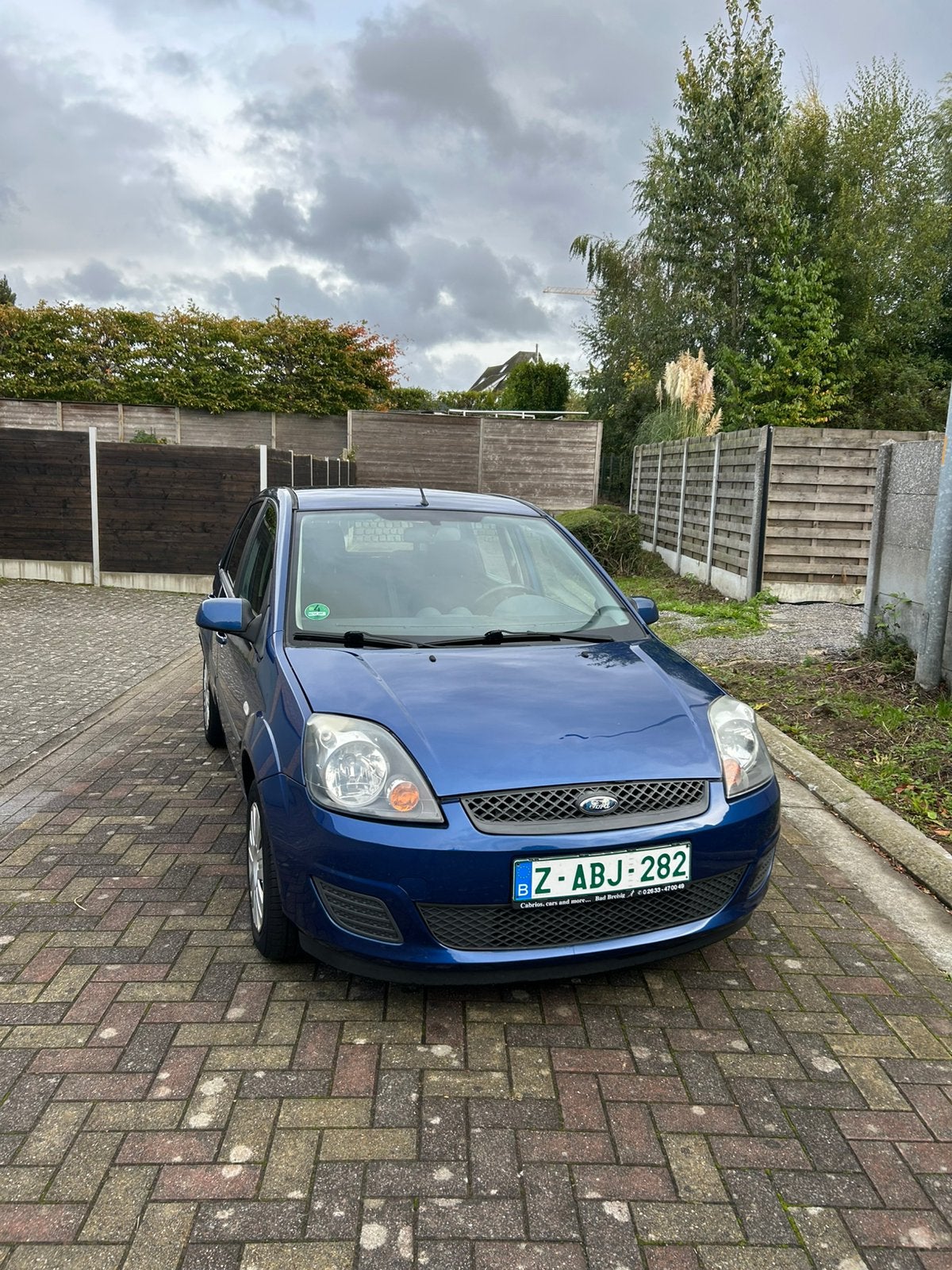 Ford Fiesta 1.4 Benzine Met keuring VVK, Auto's, Voorwielaandrijving, Dealer onderhouden, Stof, Zwart
