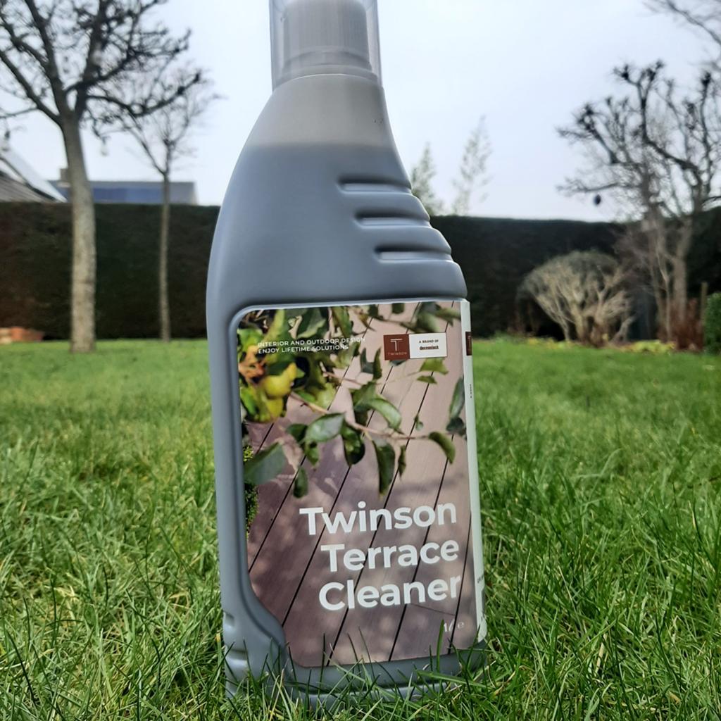 Terrasreiniger bankirai Twinson, Ophalen