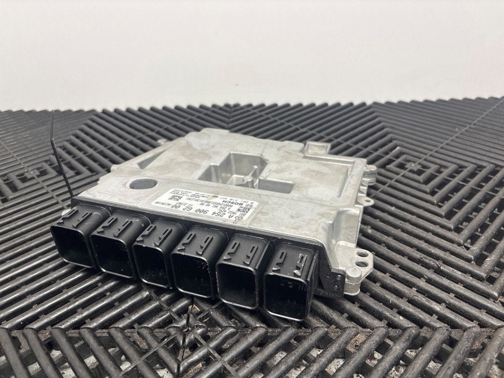 COMPUTER MOTOR Mercedes-Benz C (W206) (|A2549006200|), Gebruikt, Mercedes-Benz, Dialog.mb@mercedes-benz.com, Mercedes-Benz AG