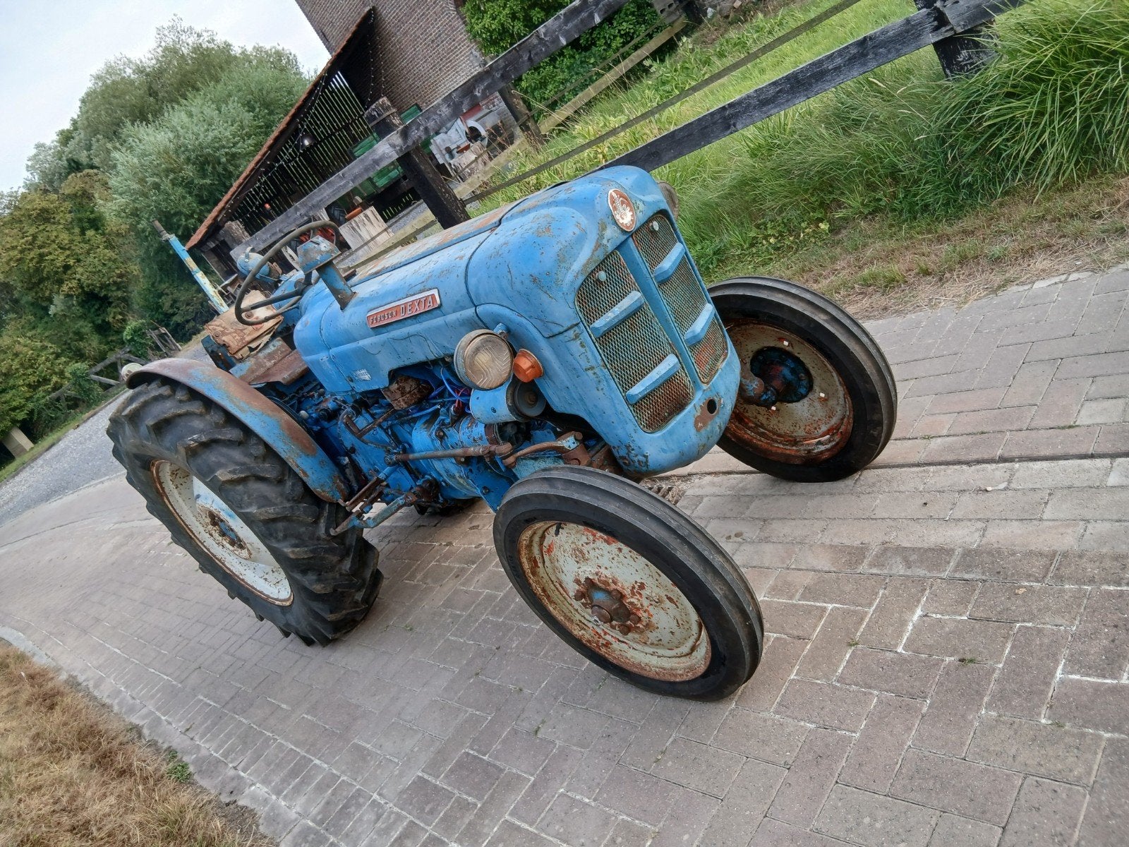 Fordson dexta smalspoor, Ophalen