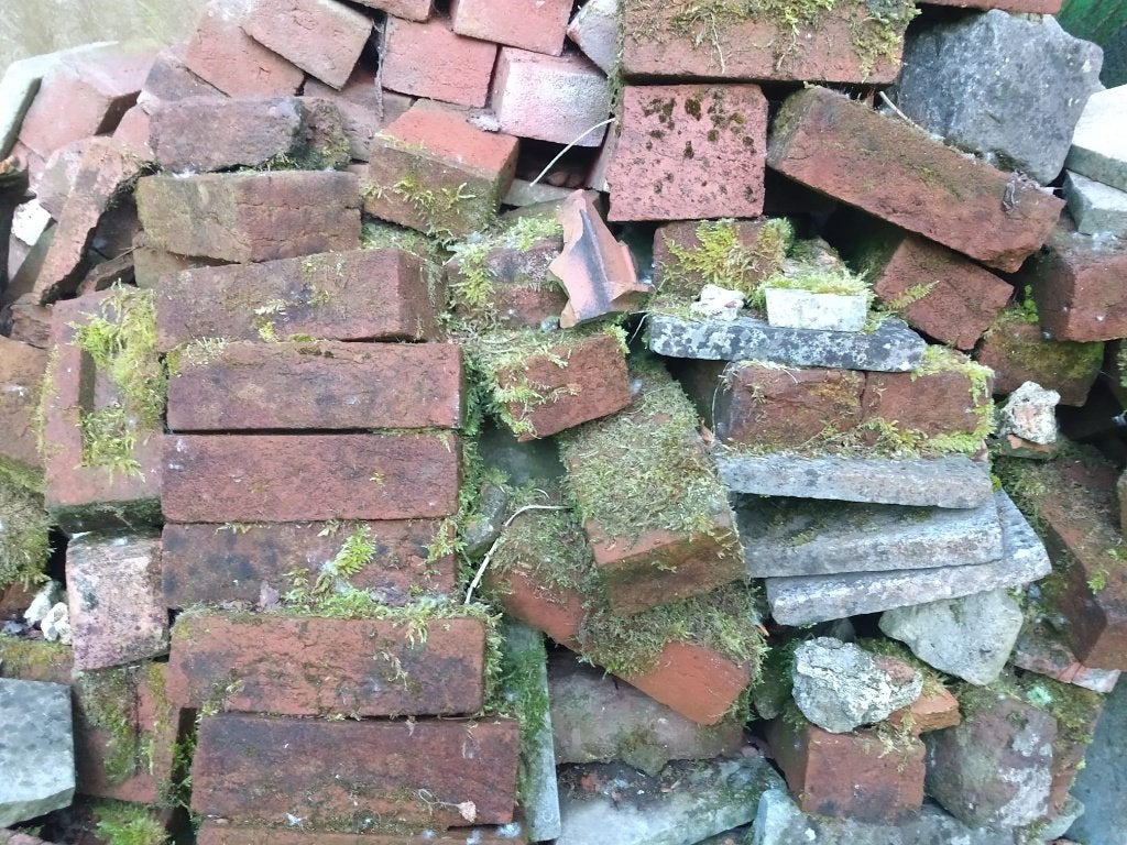 gratis oude bakstenen en overschot kasseien, Ophalen, Gebruikt, Bakstenen
