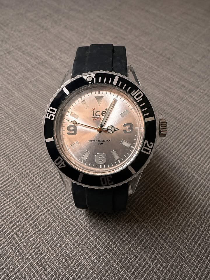 Montre Ice-Watch noire transparente  neuf, Handtassen en Accessoires, Horloges | Heren, Zo goed als nieuw, Staal, Staal, Ophalen of Verzenden