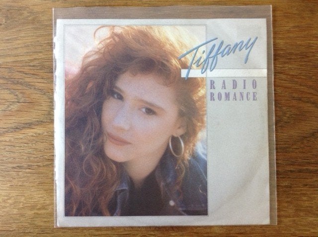single tiffany, CD & DVD, Vinyles Singles, Pop, Housse de protection extérieure, Pochette photo, Pressage original, 7 inch, Enlèvement ou Envoi