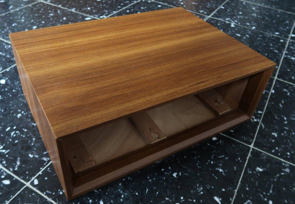 Teac Case, Enlèvement, Simple