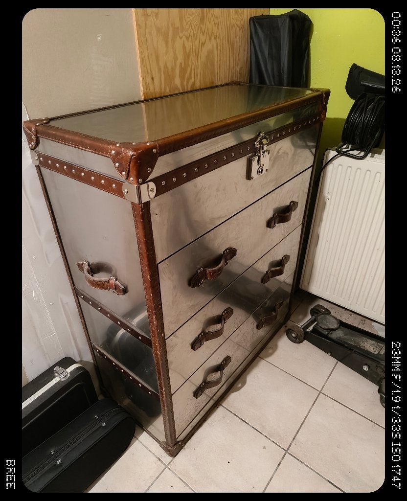 Stijlvolle RVS en lederen commode, Ophalen