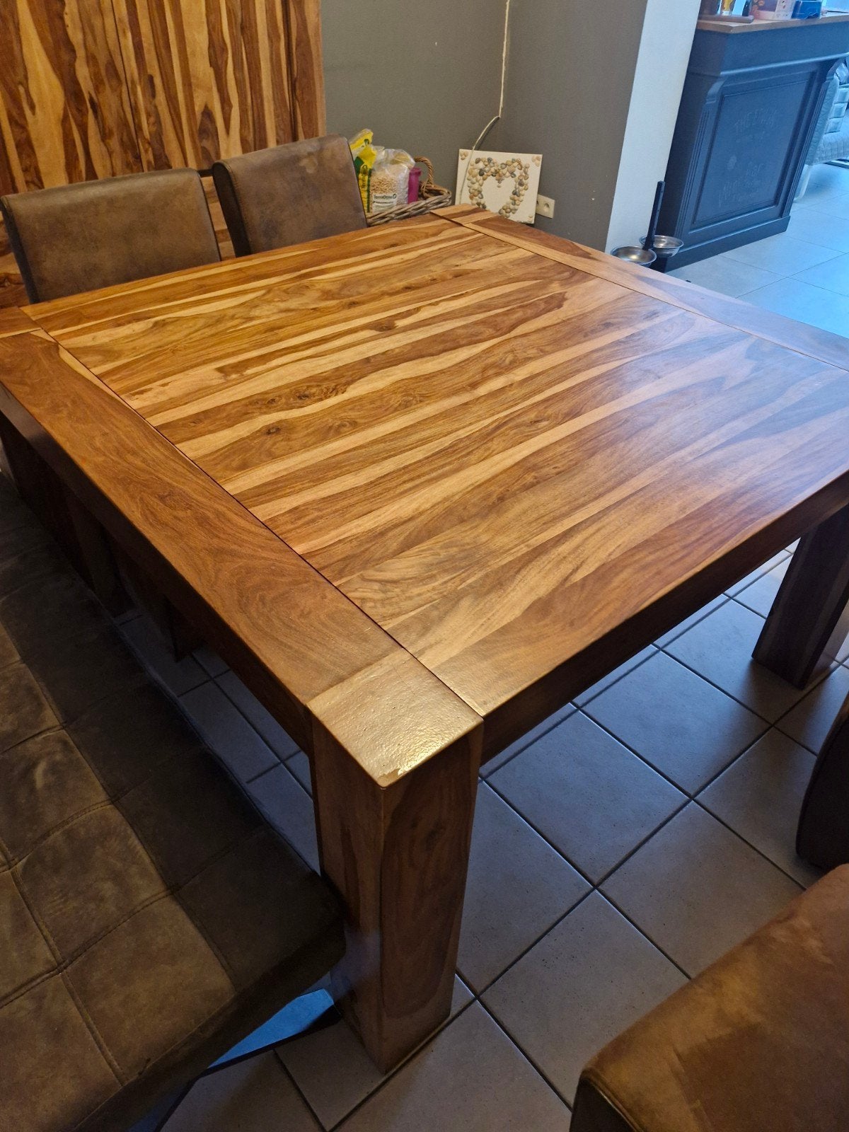 Table de salle à manger, Maison & Meubles, Enlèvement, Utilisé, Cinq personnes ou plus, Carré