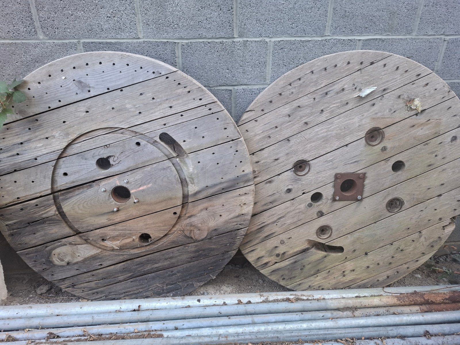 rond de table environ 1m20 2 au total, Ophalen, Gebruikt, Rond, Hout