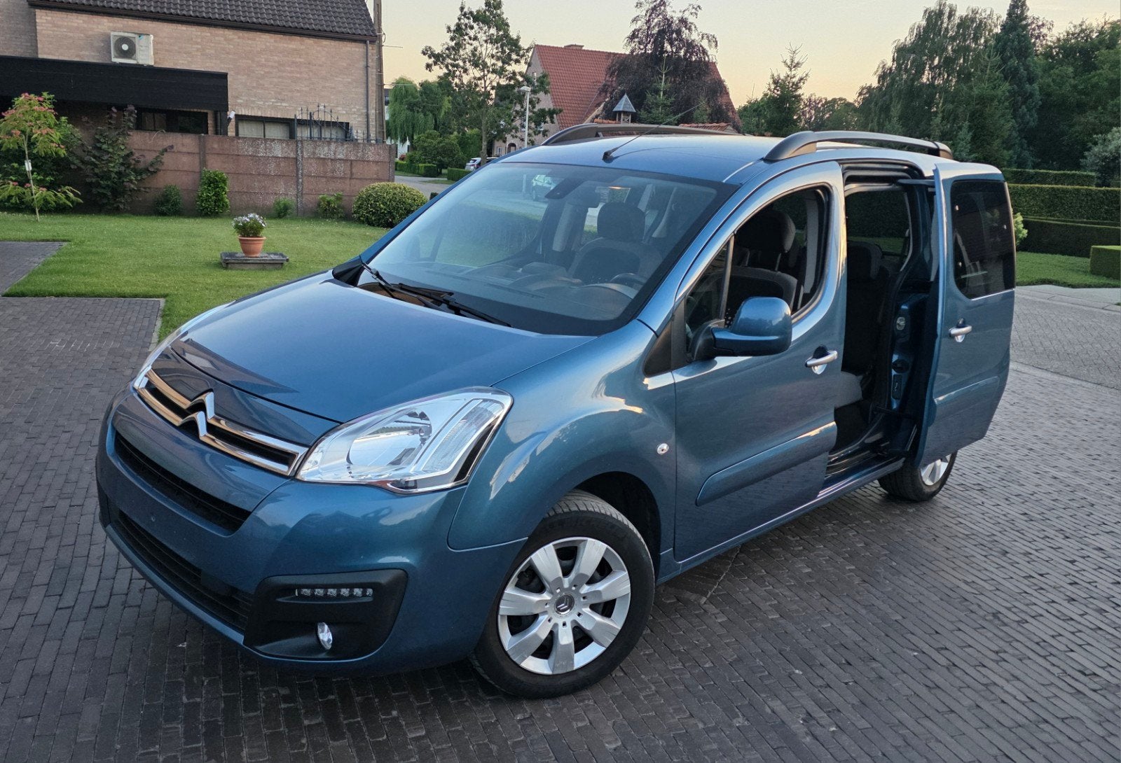CITROEN BERLINGO 46000km, Voorwielaandrijving, Euro 6, Blauw, Berlingo