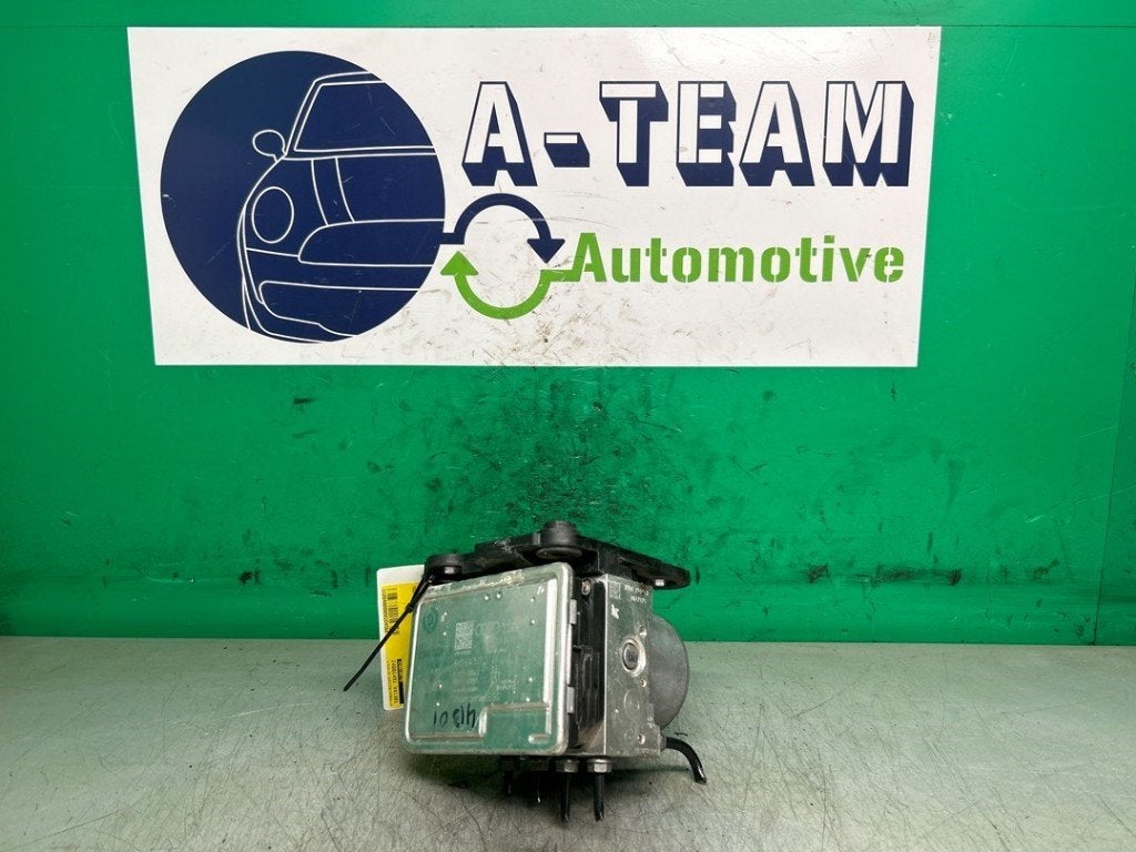 BLOC ABS (FREINS ANTI-BLOCAGE) RS 3 Sportback (8VA / 8VF), Sodener Straße 9
65824  Schwalbach, DE, Audi, Utilisé, Continental Aftermarket & Services GmbH