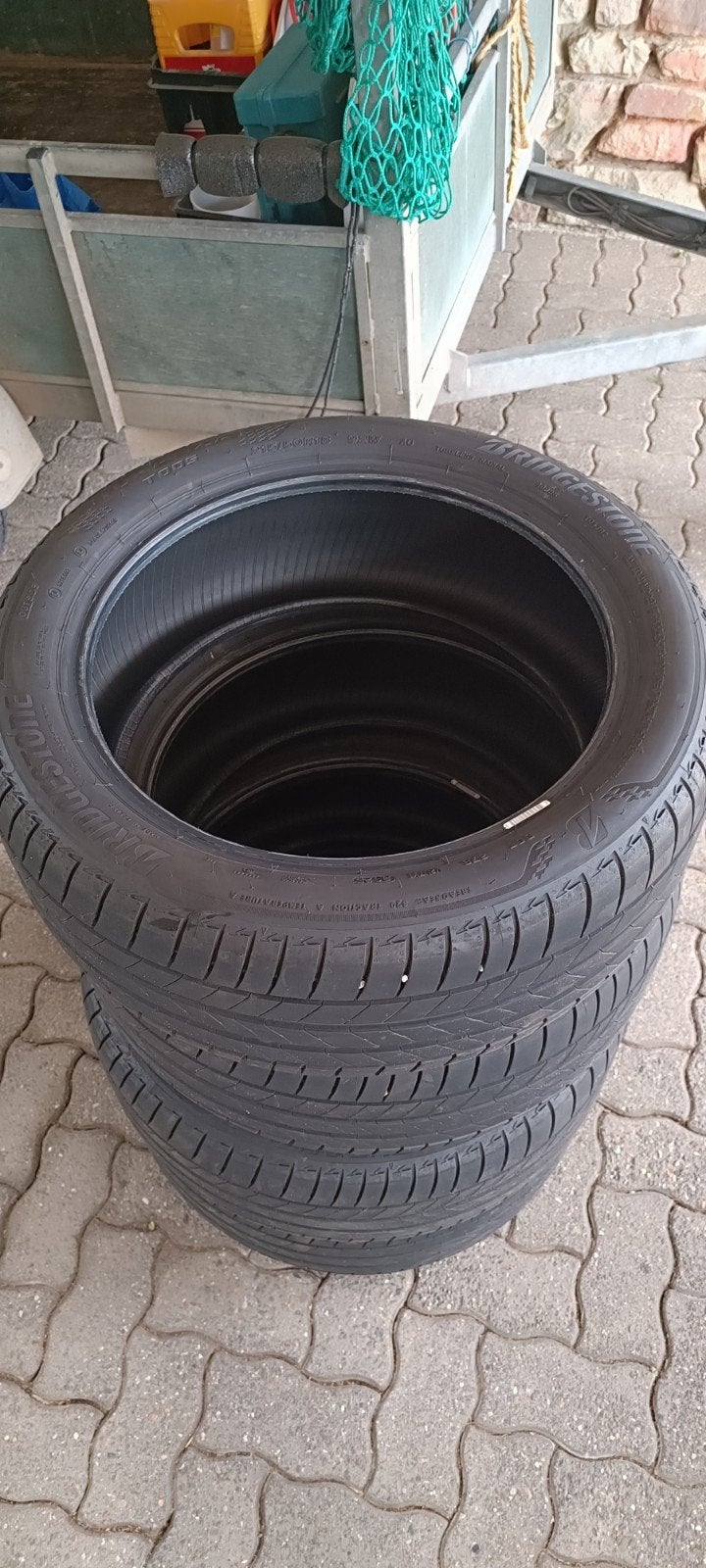 4 pneus été  Bridgestone 215 /50 /18, Enlèvement, Pneu(s)