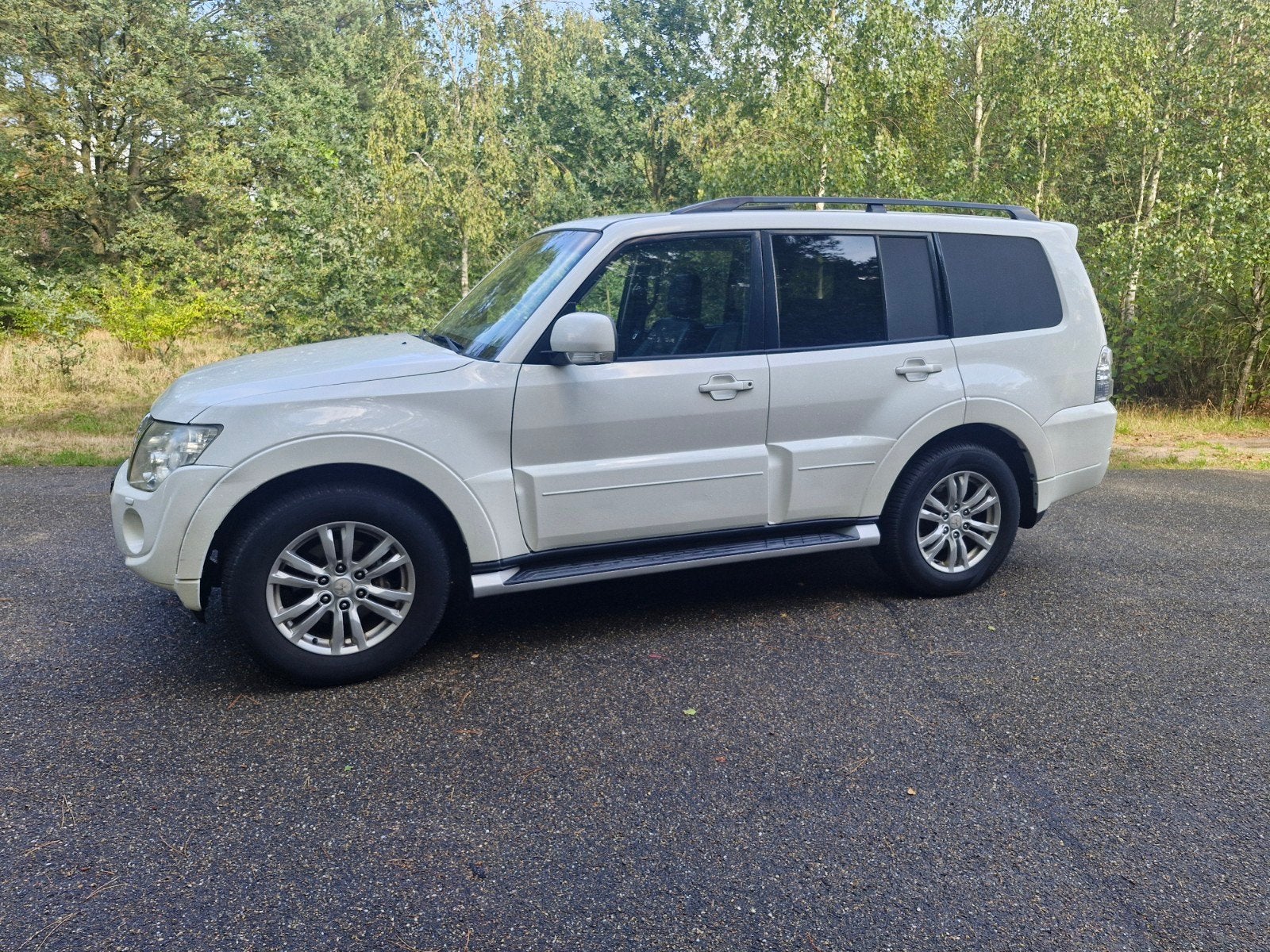 MITSUBISHI PAJERO 3.2DID 2013 FACELIFT EURO5 AUTOM 4WD FULL, Auto's, Automaat, Euro 5, Zwart, 4 cilinders