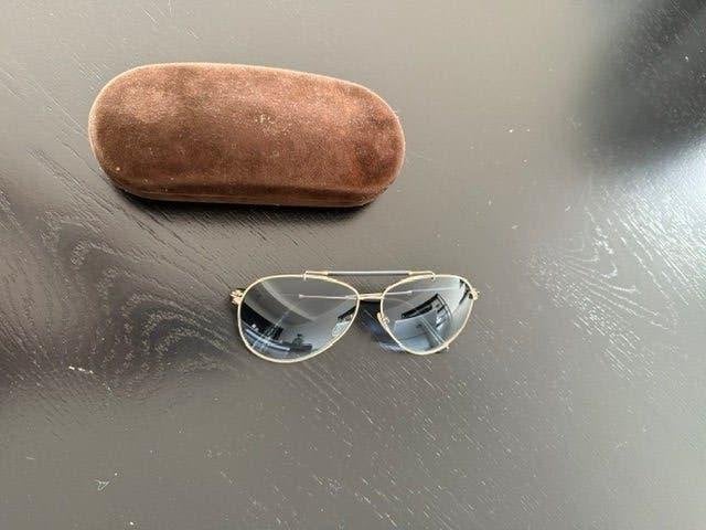 Tom Ford zonnebril goud/zwart   NIEUW, Bijoux, Sacs & Beauté, Neuf, Autres marques, Enlèvement ou Envoi, Lunettes de soleil