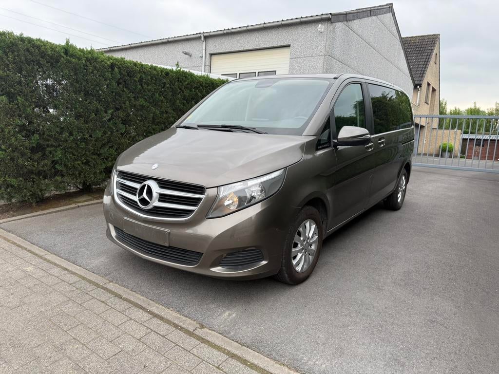 Mercedes v200d, Auto's, Mercedes-Benz, 100 kW, Euro 6, 4 cilinders, Bruin