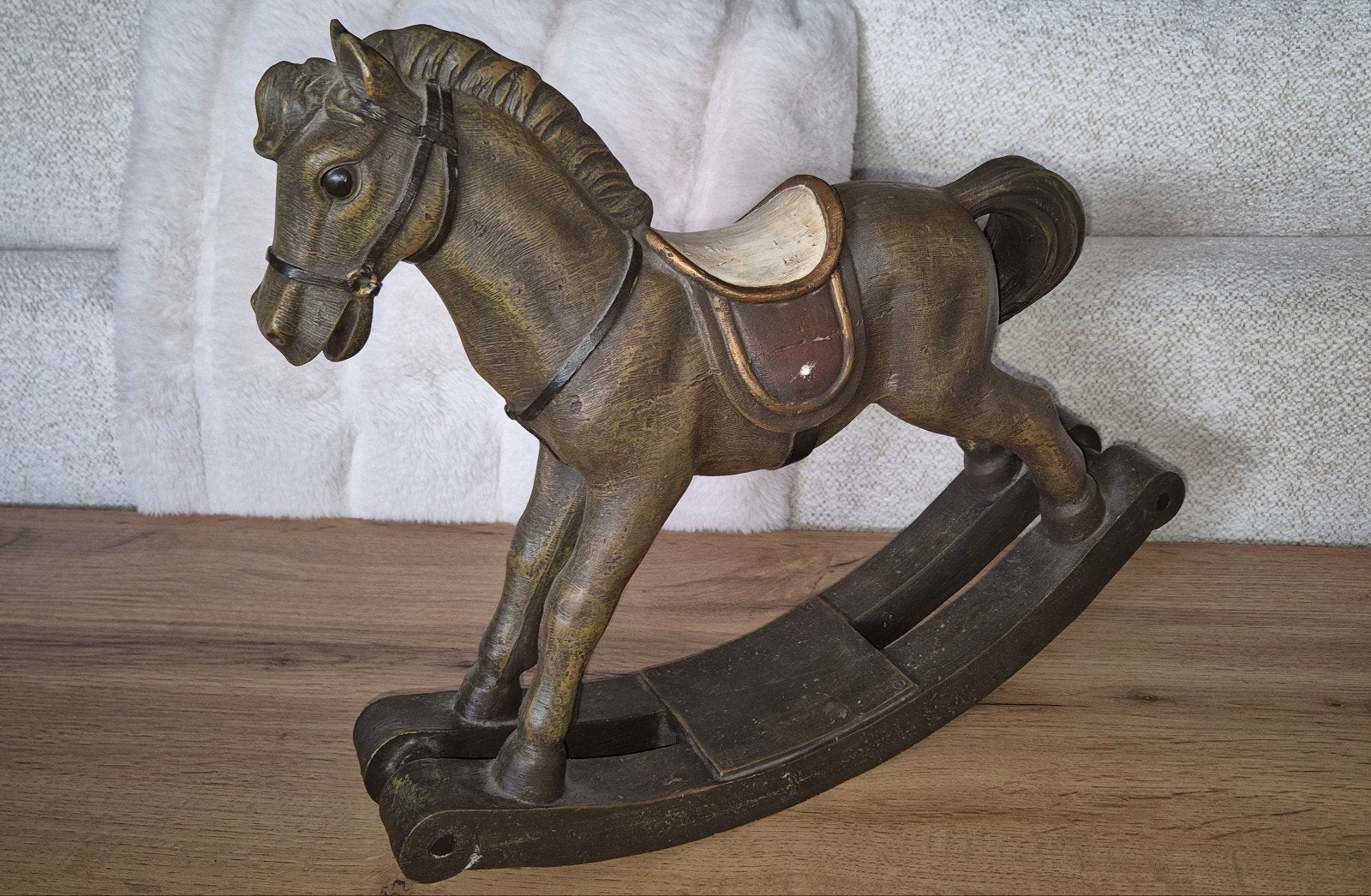 vintage decoratief hobbelpaard, Ophalen