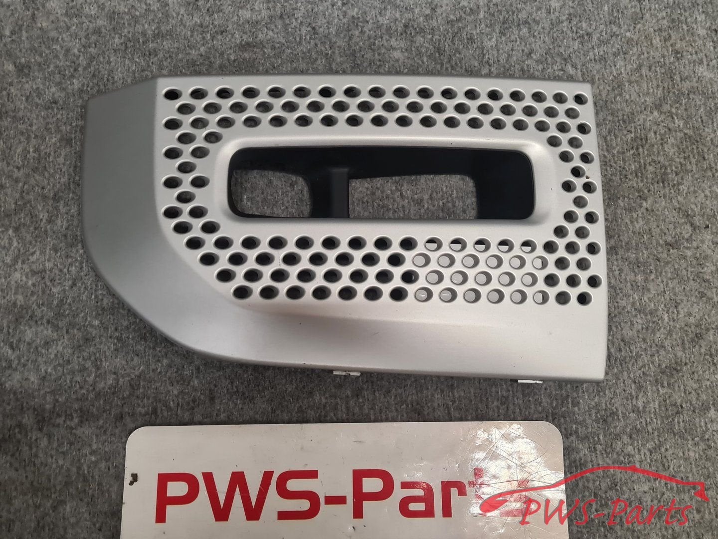 LAND ROVER DEFENDER L663 ROOSTER GRILL VOORBUMPER ORIGINEEL, Land Rover, -, Utilisé, -