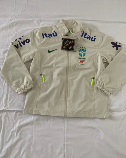 brazil windbreaker, Maat 38/40 (M), Beige, Nike, Nieuw
