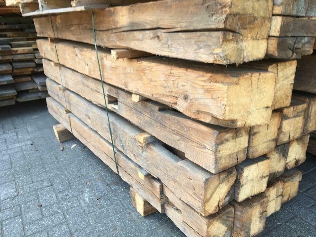 Te koop gebruikte oud grenen gebinten in diverse maten., Doe-het-zelf en Bouw, Gebruikt, Grenen, Ophalen of Verzenden, Balk