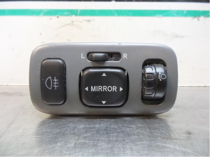 Commutateur rétroviseur d'un Toyota Yaris Verso (Yaris Vers, -, Toyota, Utilisé, -