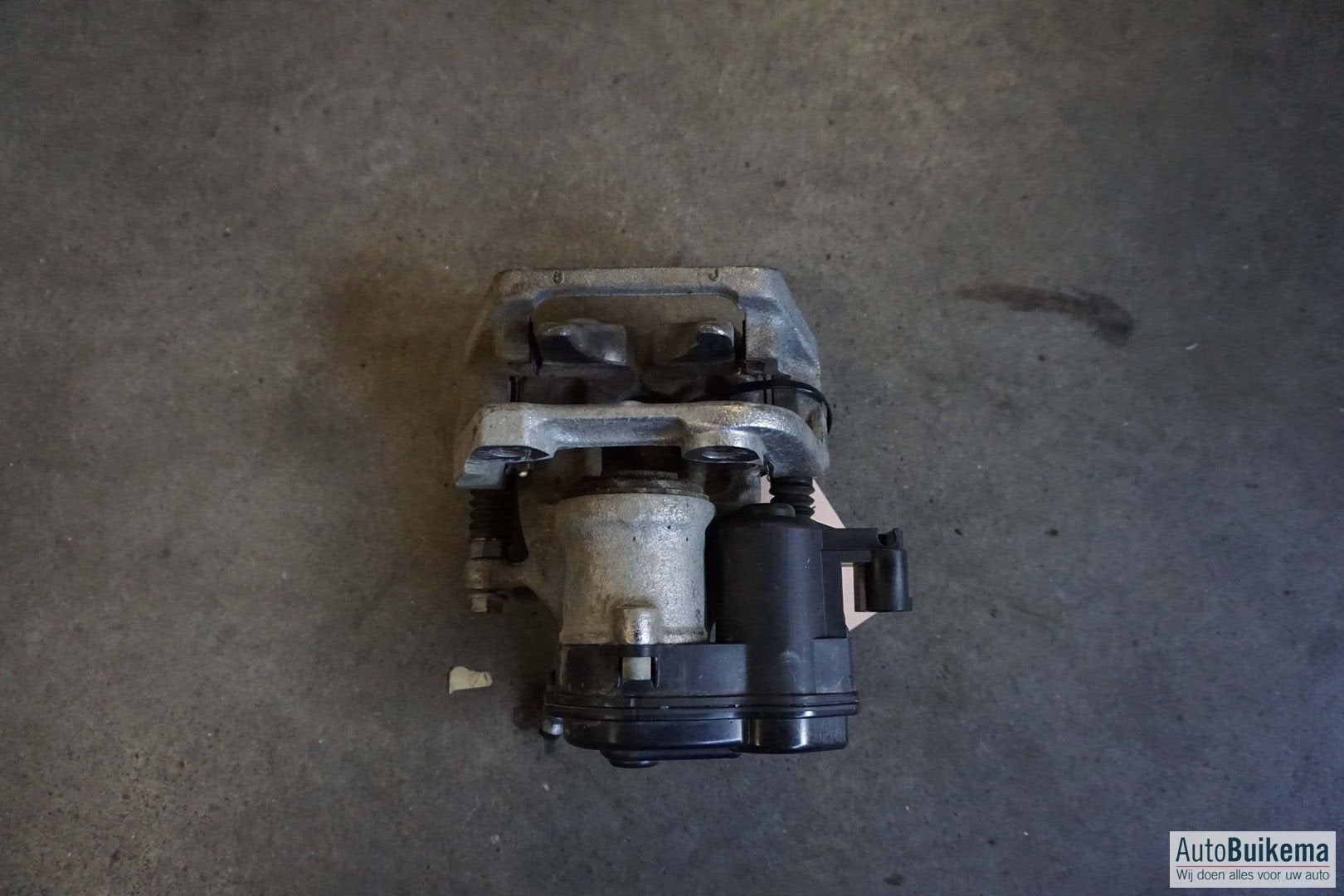 Origineel BMW 5 Serie F10 remklauw rechts achter, -, Utilisé, -, Enlèvement ou Envoi