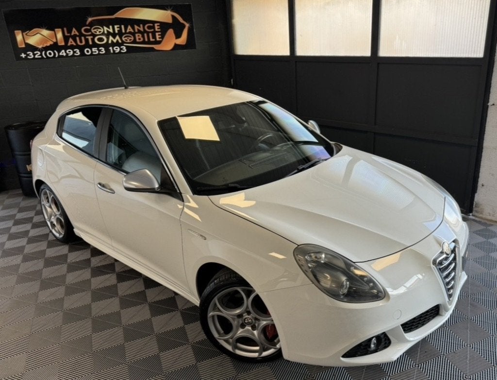 Alfa Roméo Giulietta 1.7TBi Quadrifoglio CT OK Garantie 1 An, Autos, Achat, Noir, Particulier, Electronic Stability Program (ESP)