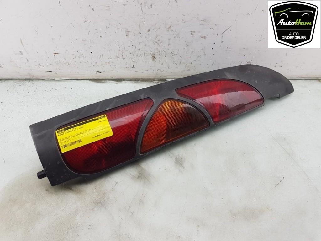 ACHTERLICHT LINKS Renault Kangoo Express (FC) (8200103284), Auto-onderdelen, Gebruikt, Renault